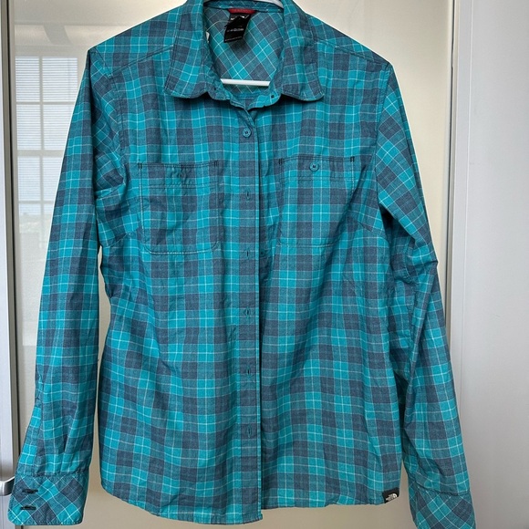 The North Face Women's Flannel Large Button Up Teal Blue Plaid Nylon Blend - Picture 1 of 5